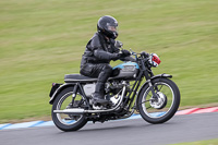 Vintage-motorcycle-club;eventdigitalimages;mallory-park;mallory-park-trackday-photographs;no-limits-trackdays;peter-wileman-photography;trackday-digital-images;trackday-photos;vmcc-festival-1000-bikes-photographs